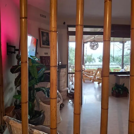 Holiday home Acqua Blue Mola Kalyva
